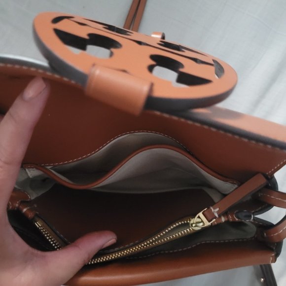 Tory Burch Aged Camello Leather Miller Crossbody - Picture 4 of 7